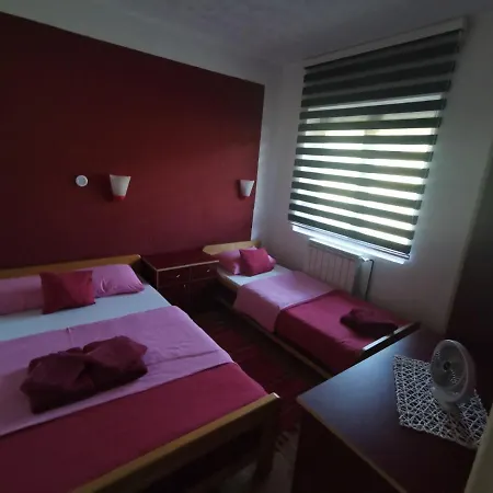 Tribalija Oda ve Kahvaltı