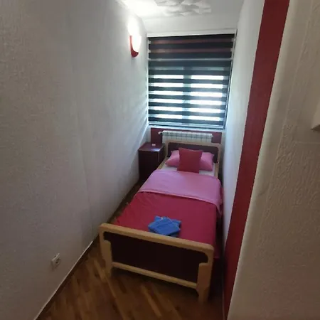 Tribalija Oda ve Kahvaltı Gornji Milanovac