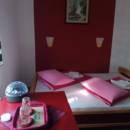 Tribalija Oda ve Kahvaltı Gornji Milanovac