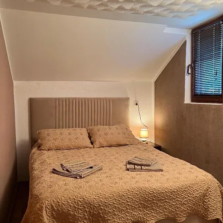 Vila Tribalija Bed & Breakfast *